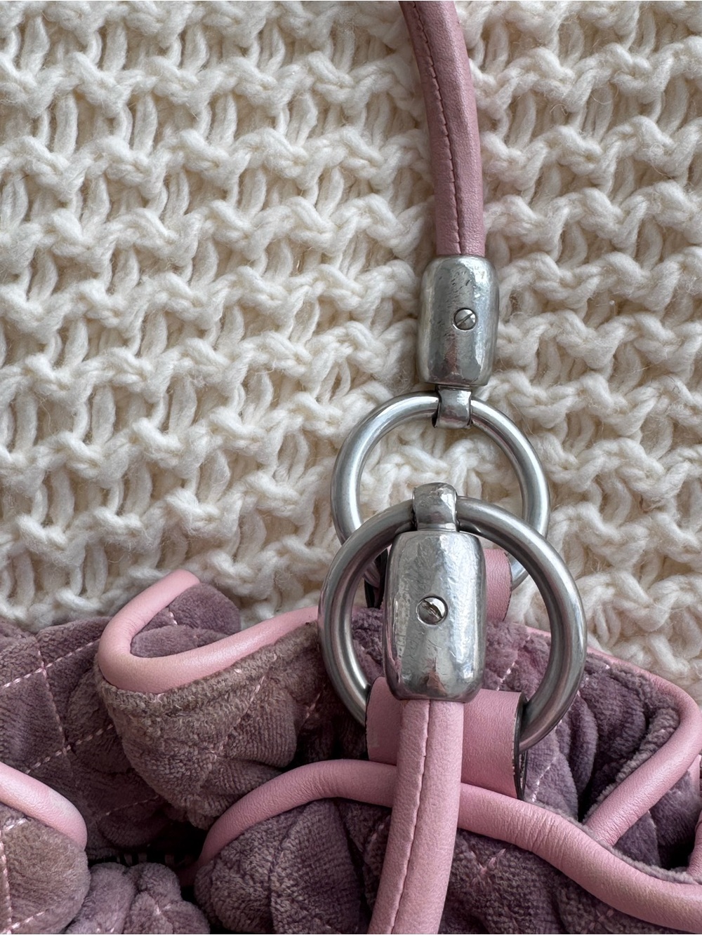Hard to Find Juicy Couture Quilted Daydreamer Bag with Embroidered Logo - Picture 12 of 14